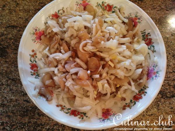 Морской язык под шампиньоновой шапкой