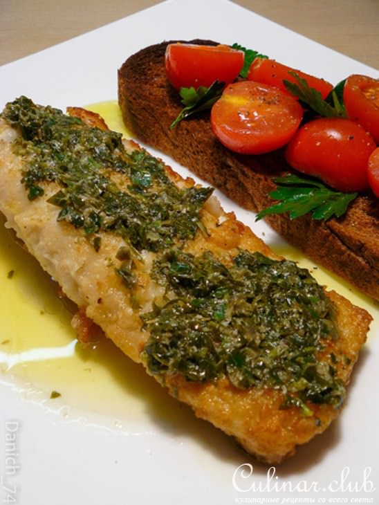 Рыба с маслом из каперсов и петрушки