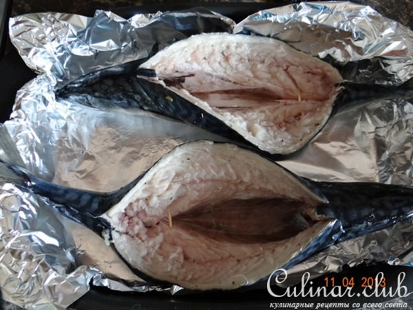 СКУМБРИЯ НАРАСПАШКУ - фаршированная рисом со сливками