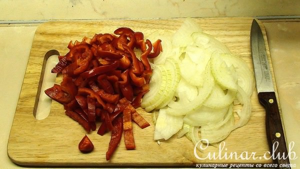 Жаркое из говяжьей печени с грибами под сырным тестом, специально для Дуэли!