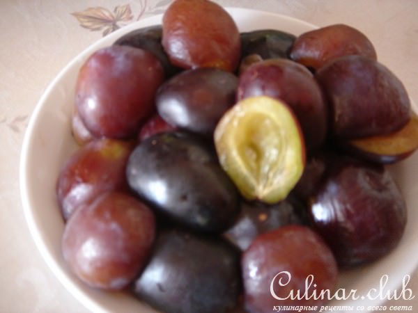 Куриная печень со сливами и медом