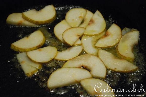 Тосты с сыром и грушами