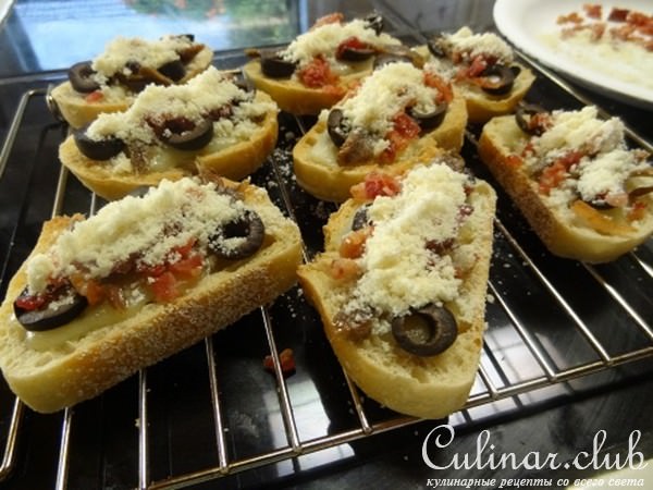 " Анчоусы с Хлебом и Сыром "
