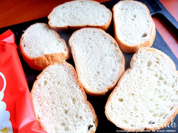 Гренки с запечённым творожком