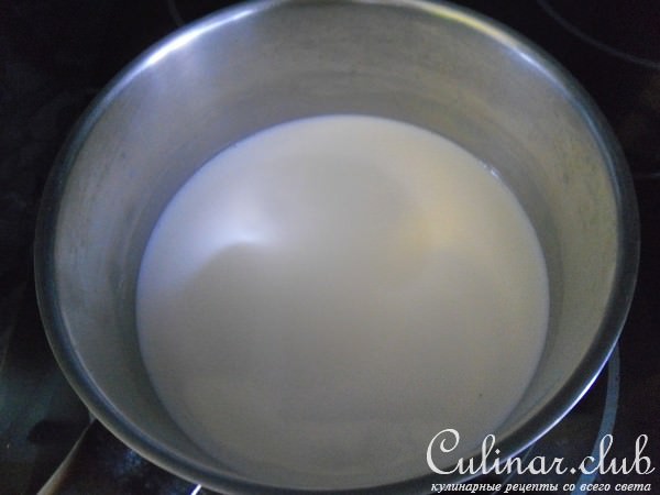 Грейпфрутовое мороженое с манговым соусом и безе "Baiser de pamplemousse"