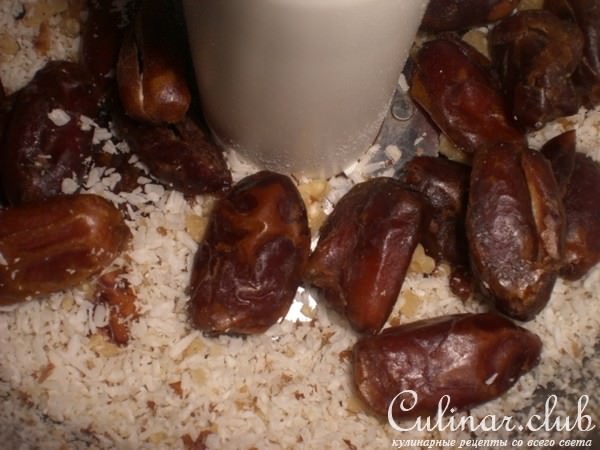 Очень полезный и вкусный авокадо-лаймовый пай без выпечки