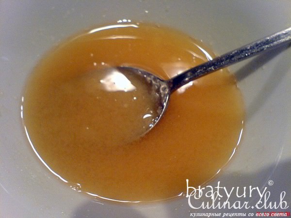 Каштаны сладкие в мёде и коньяке с кунжутом