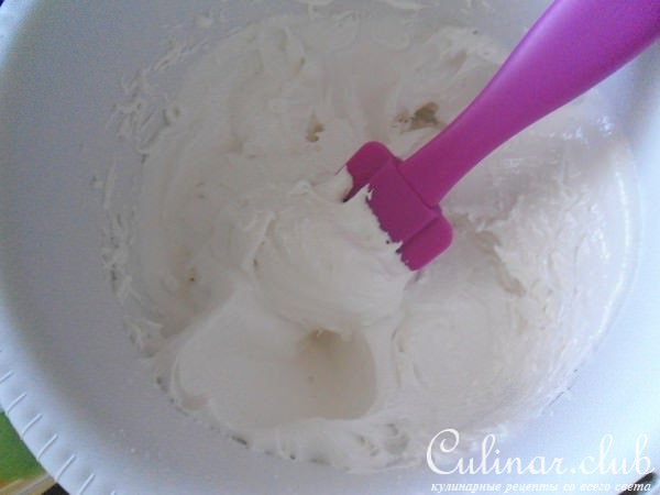 Грейпфрутовое мороженое с манговым соусом и безе "Baiser de pamplemousse"