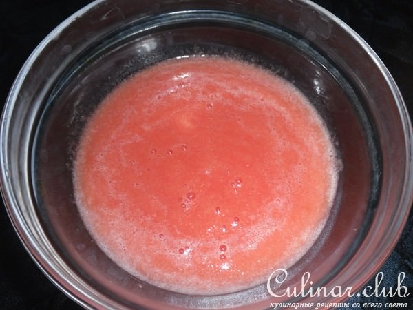 Грейпфрутовое мороженое с манговым соусом и безе "Baiser de pamplemousse"