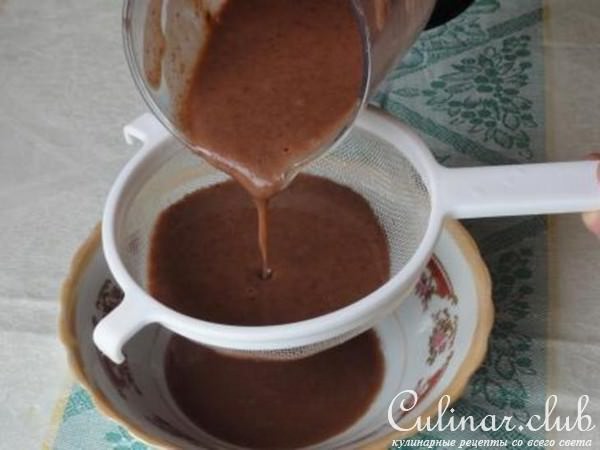 Молочное бланманже из фасоли и гороха.