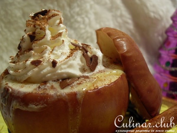 Запеченое яблоко (Bratapfel)