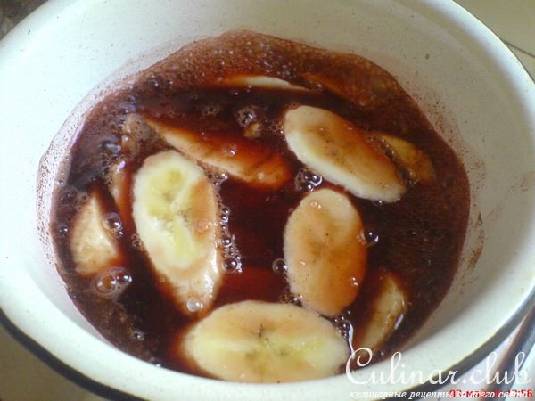 Бананы в вине (для любителей корицы)