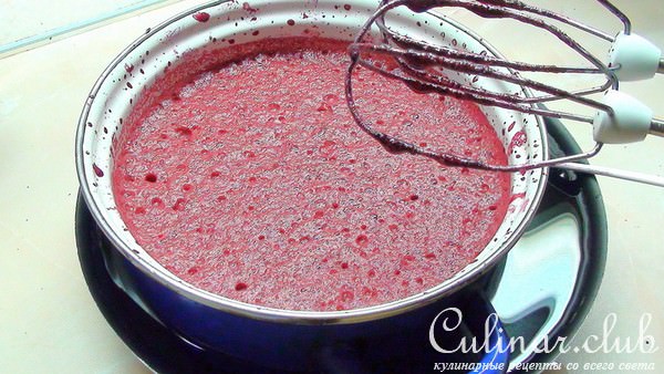 Суфле из садовых ягод со сгущённым молоком. Летний десерт!