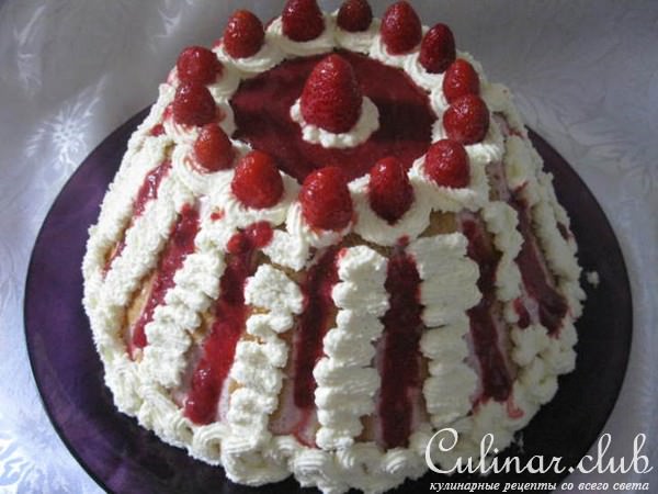 Клубничная шарлотка