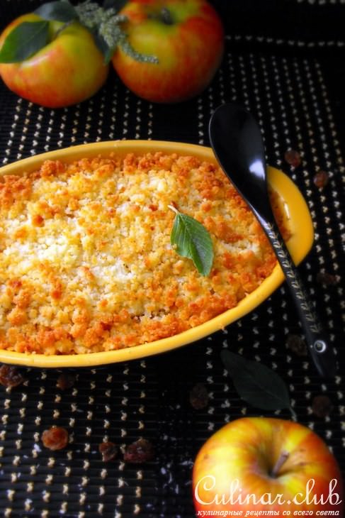 Яблочный крамбль с кокосом