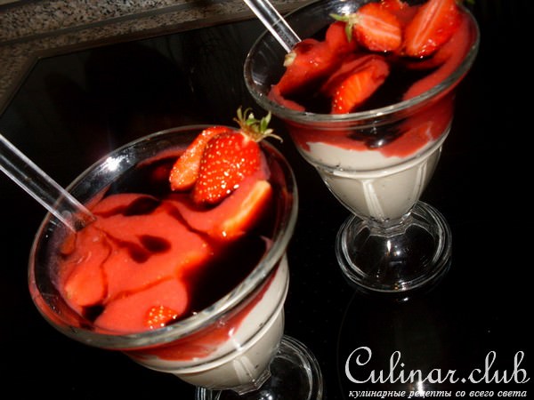 КЛУБНИКА С МАСКАРПОНЕ И BALSAMICO-CREME