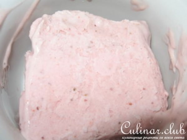Клубничное мороженое "Сладкий вкус лета"