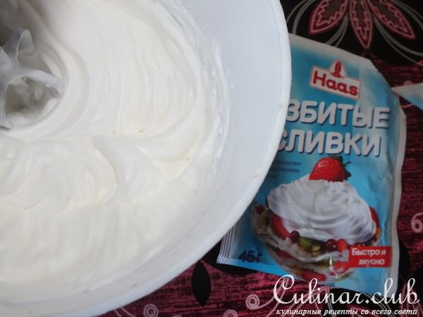 Торт творожный с фруктами