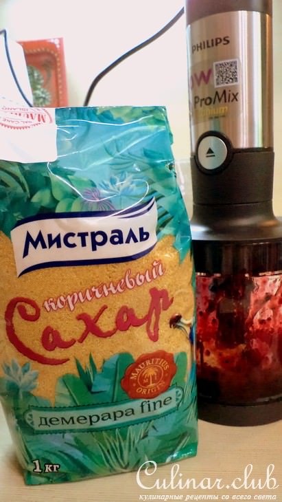 Творожно- йогуртовый желейный десерт со смородиной "Кому нежности кусочек?"