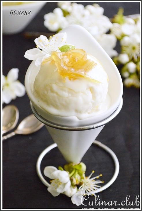 Мороженое молочное с фенхелем.