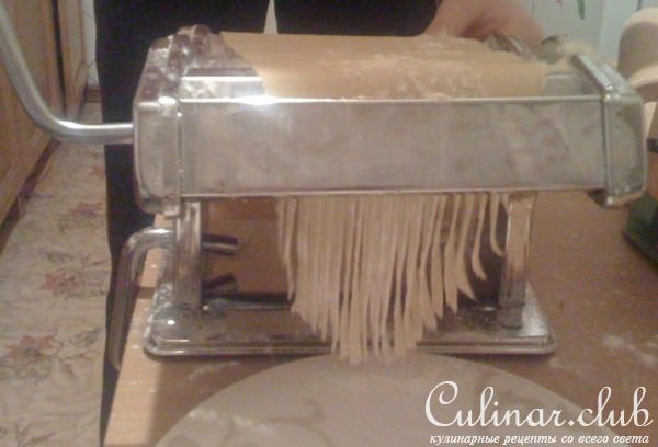 Домашняя лапша с сыром