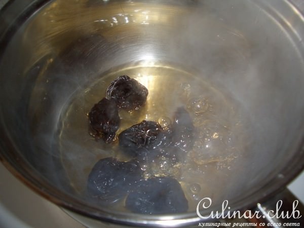 Кукурузная каша с черносливом