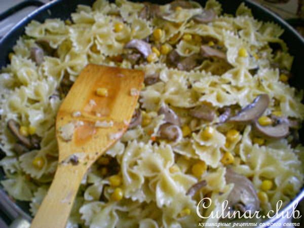 маракончики с пикантным соусом.