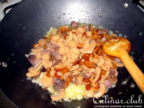 Грибы с луком