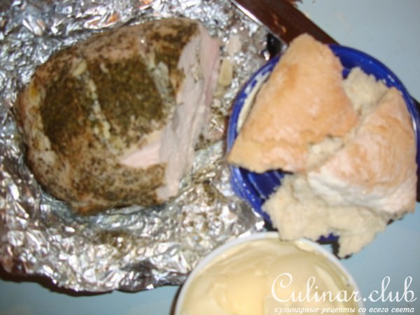 Свинина запечённая с чесноком