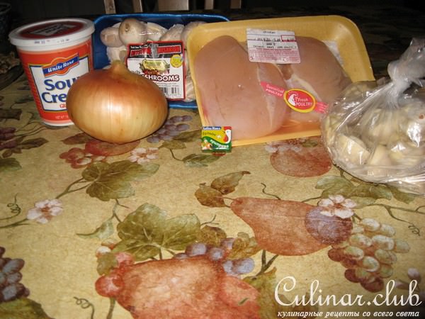 Пельмени с грибами и мясом в глечиках