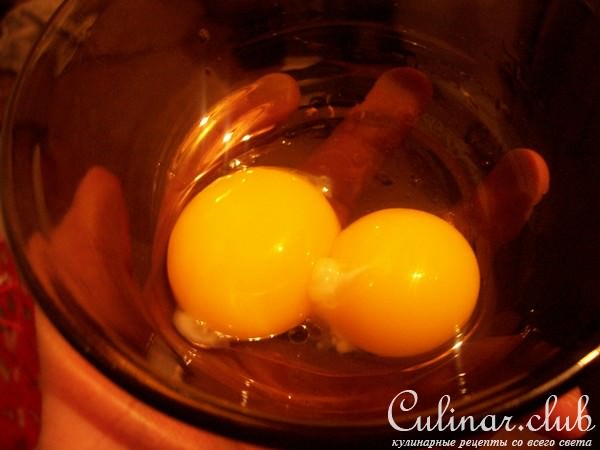 Яйца в гнездах (с сыром)