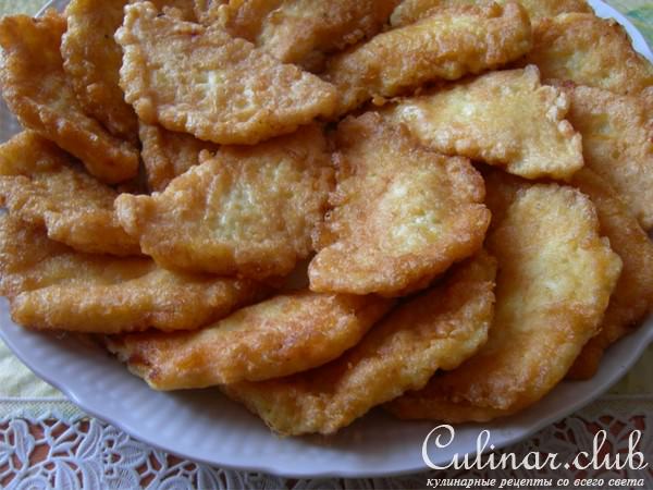 Вафельные мини-чебуречки с редькой