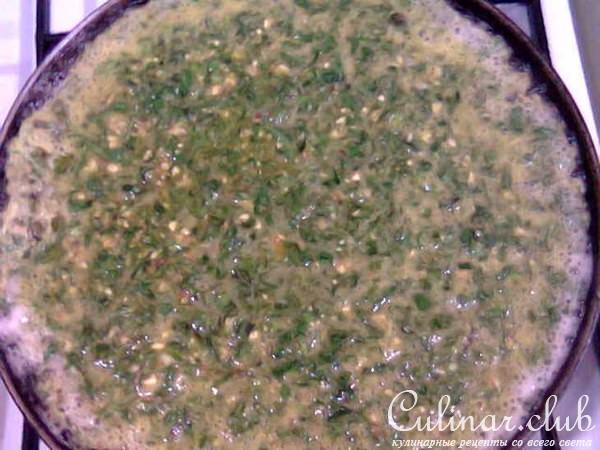 Кюкю (запеканка из зелени с орешками)