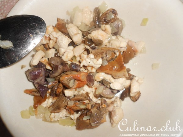 Запеченная курица с грибами в тарталетках
