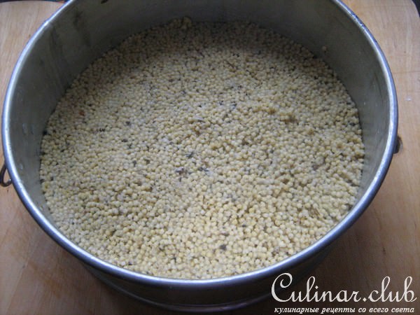 Чесночные гренки из пшенной каши.