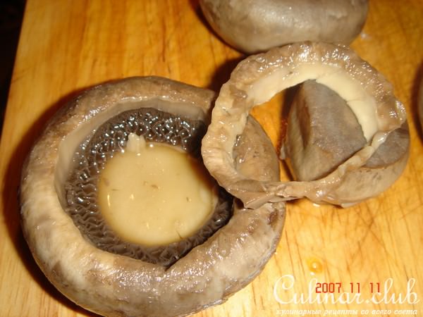 Шампиньоны фаршированные