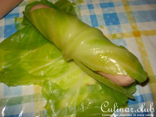 Голубцы, ленивей не бывает (капустно-сосисочные рулетики)