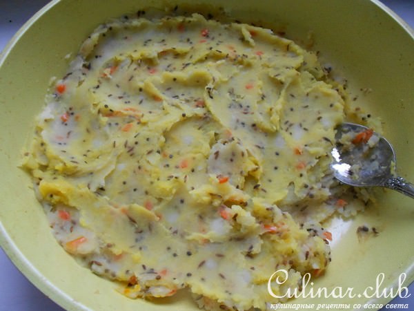 Индийские блины с начинкой из картофеля