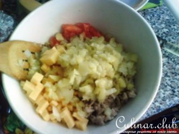 Запеченный картофель с сыром и окороком.