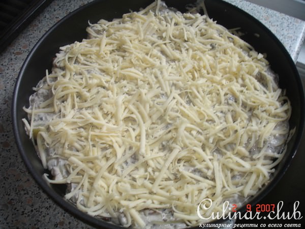 Курица с картофелем под грибным соусом