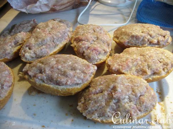 Булочки с фаршем