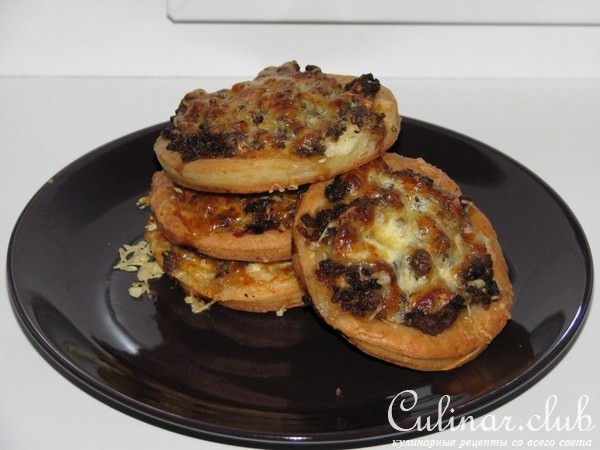 Творожные лепёшки с фаршем