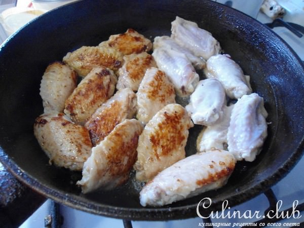 Куриные крылышки в кефирном маринаде. Два способа приготовления.