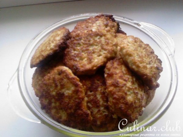 Куриные оладушки с овощами.