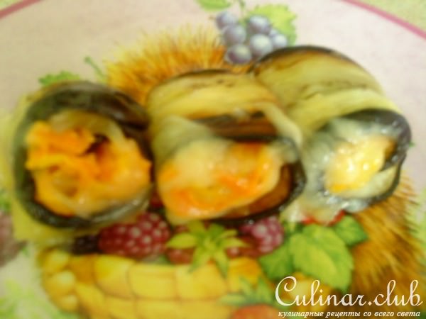 Баклажанные рулетики под сыром