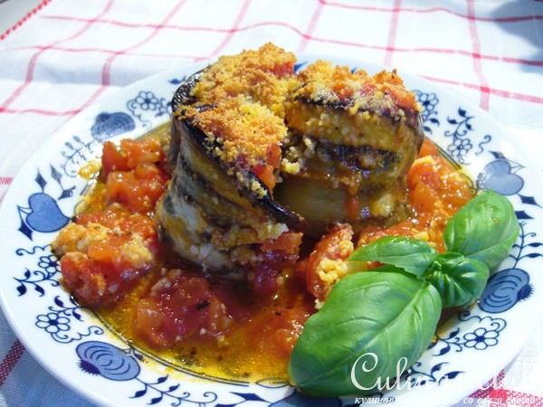 Melanzane alla parmigiana (баклажановые рулетики с моцареллой)