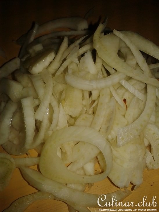 Закуска из баклажана и маша с маринованным фенхелем и моцареллой