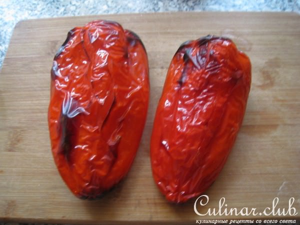 Запеченные креветки с соусом ромеско