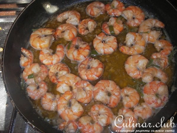 Острые креветки с соусом