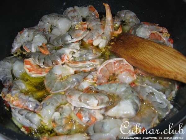 Креветки в чесночном соусе(Gambas al pil-pil)